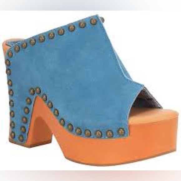 Dingo Women's Suede Platform Sandals - Peace N'Love size 6.5 NEW NO BOX - Picture 1 of 8